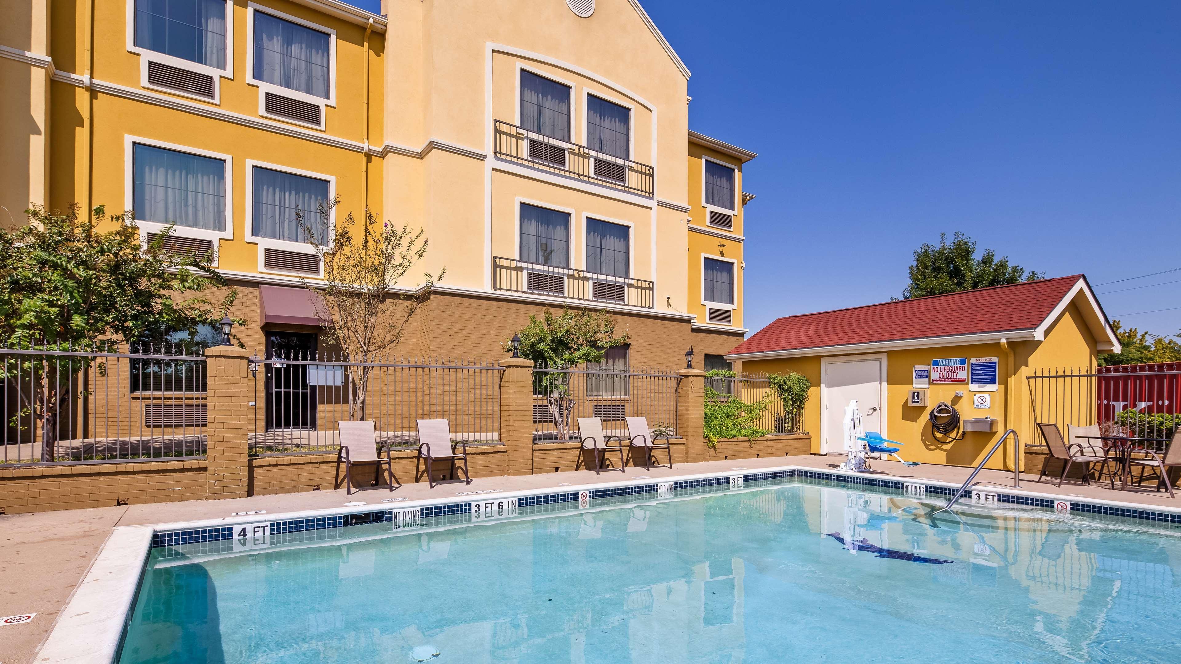 Best Western Executive Inn Корсикана Экстерьер фото