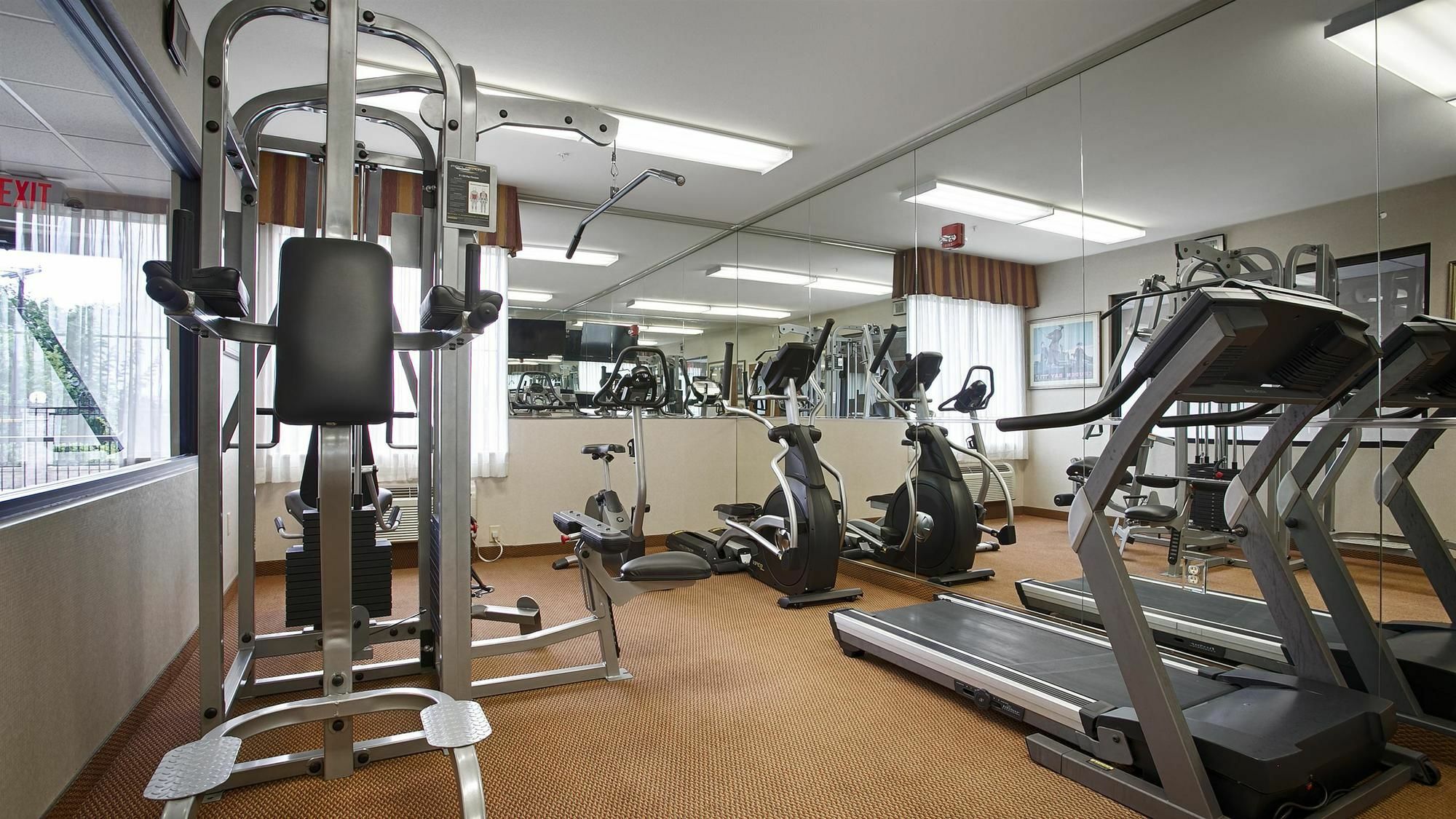 Best Western Executive Inn Корсикана Экстерьер фото