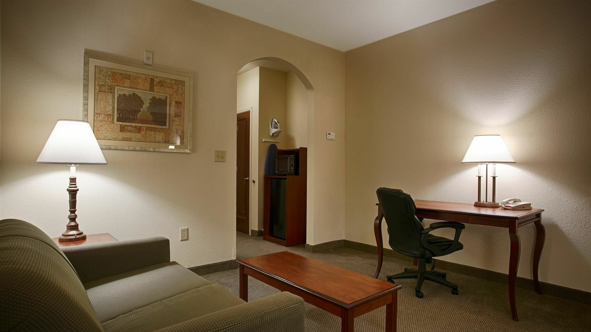 Best Western Executive Inn Корсикана Экстерьер фото